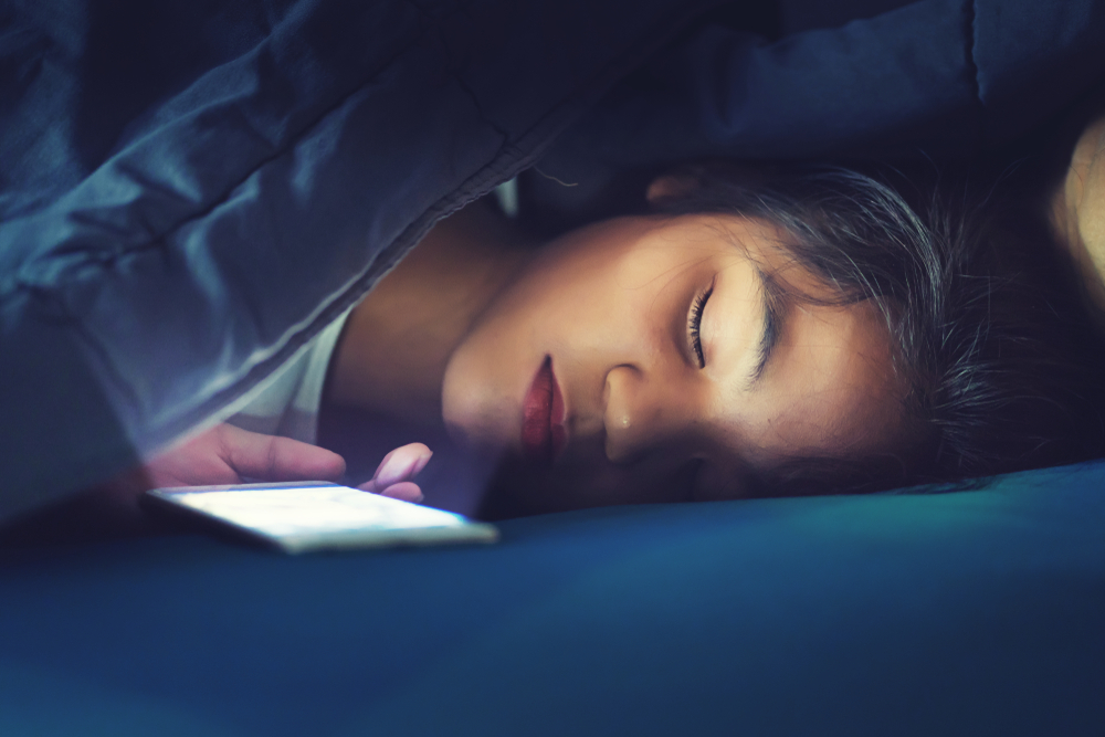 Sleeping With Your Phone Is Hurting You